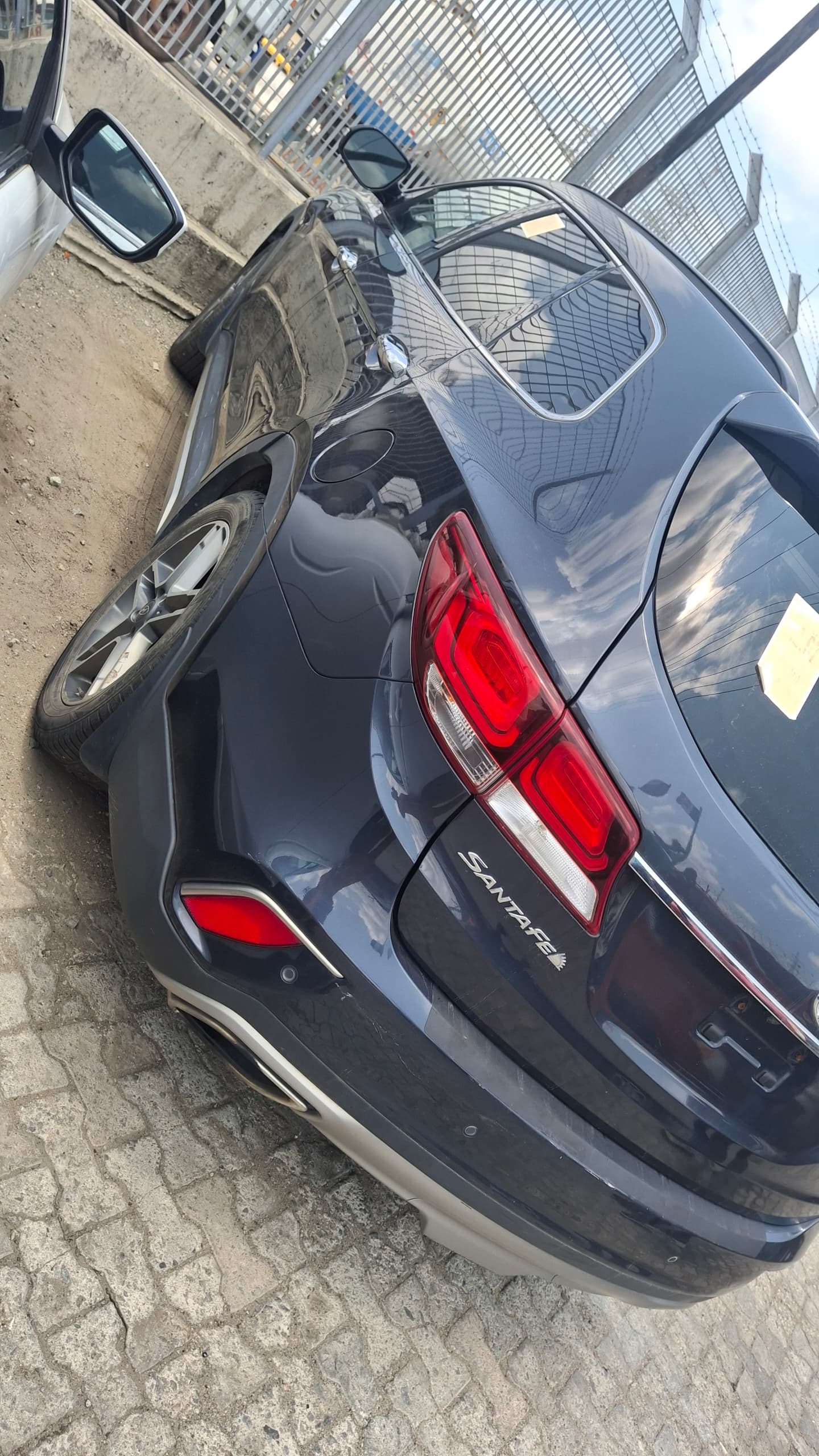 2017 Hyundai Santa FE Limited (ULTIMATE) — photo 11