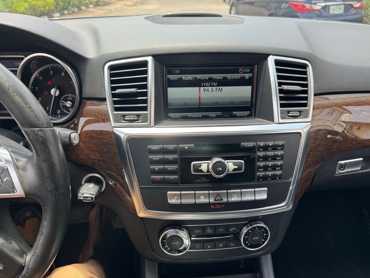 2014 Mercedes-Benz ML350 (PREMIUM EDITION) — photo 11