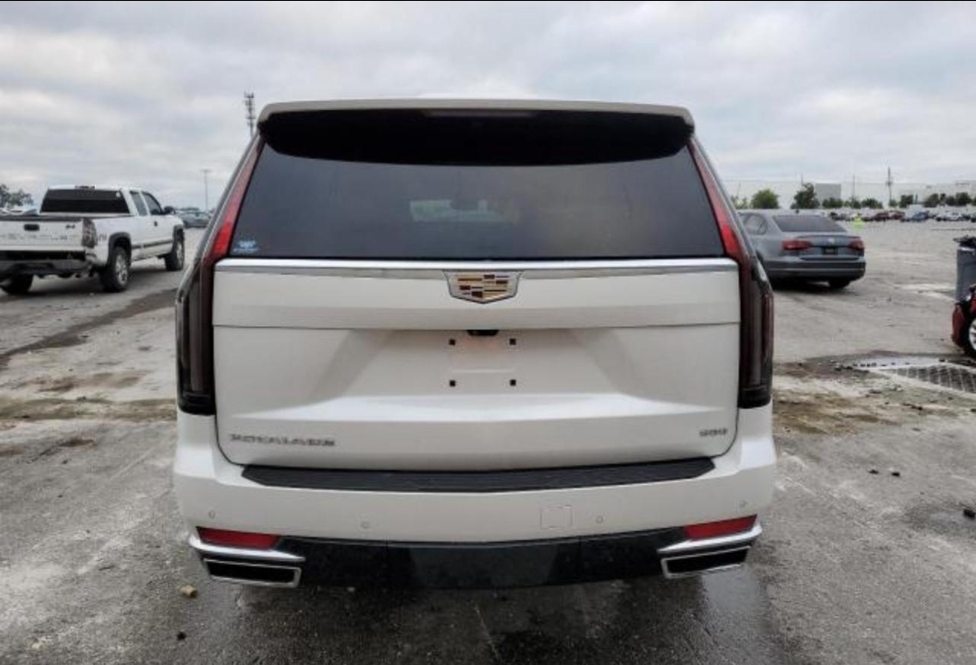 2021  Cadillac Escalade — photo 6