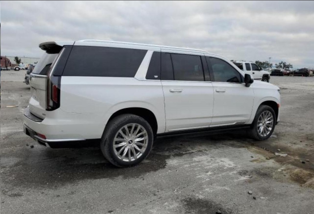 2021  Cadillac Escalade — photo 5