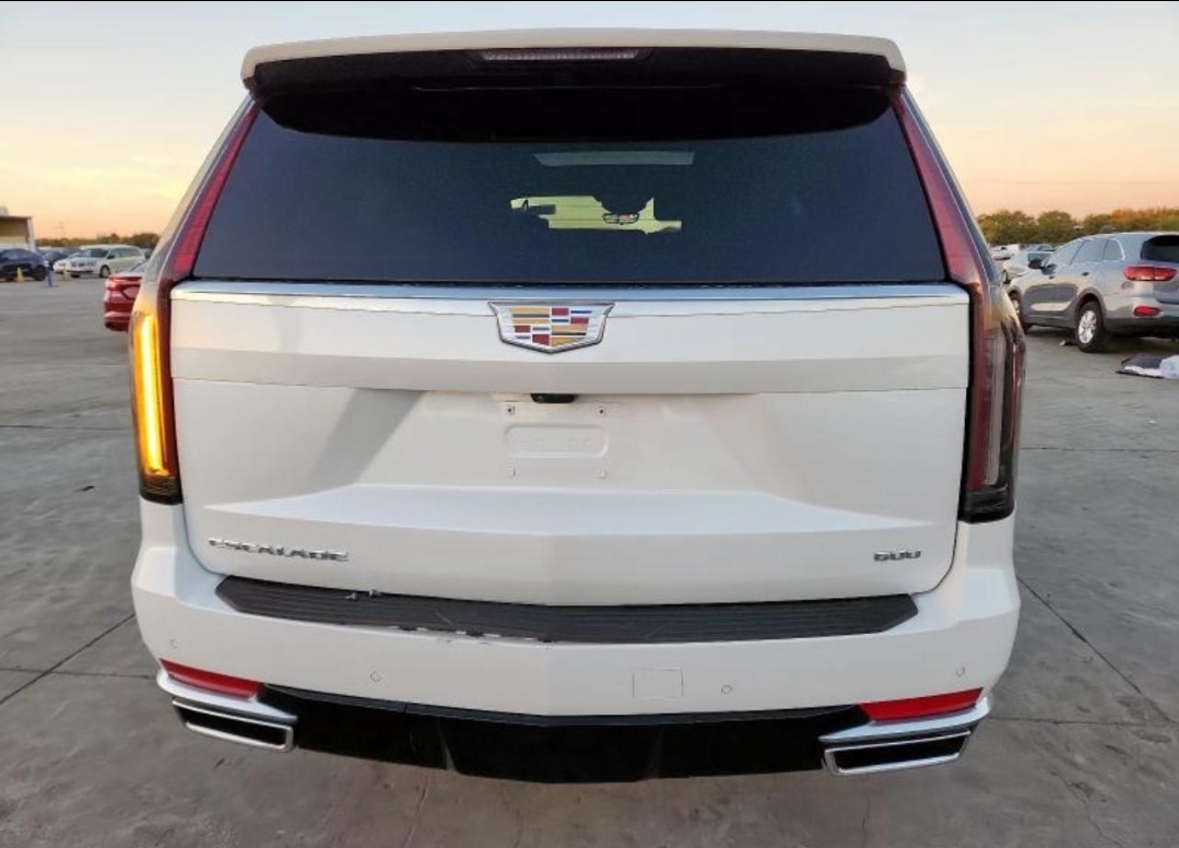 2021  Cadillac Escalade — photo 5