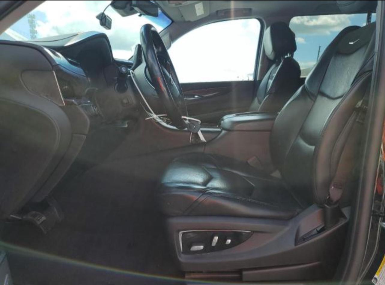 2020 Cadillac Escalade ESV — photo 9