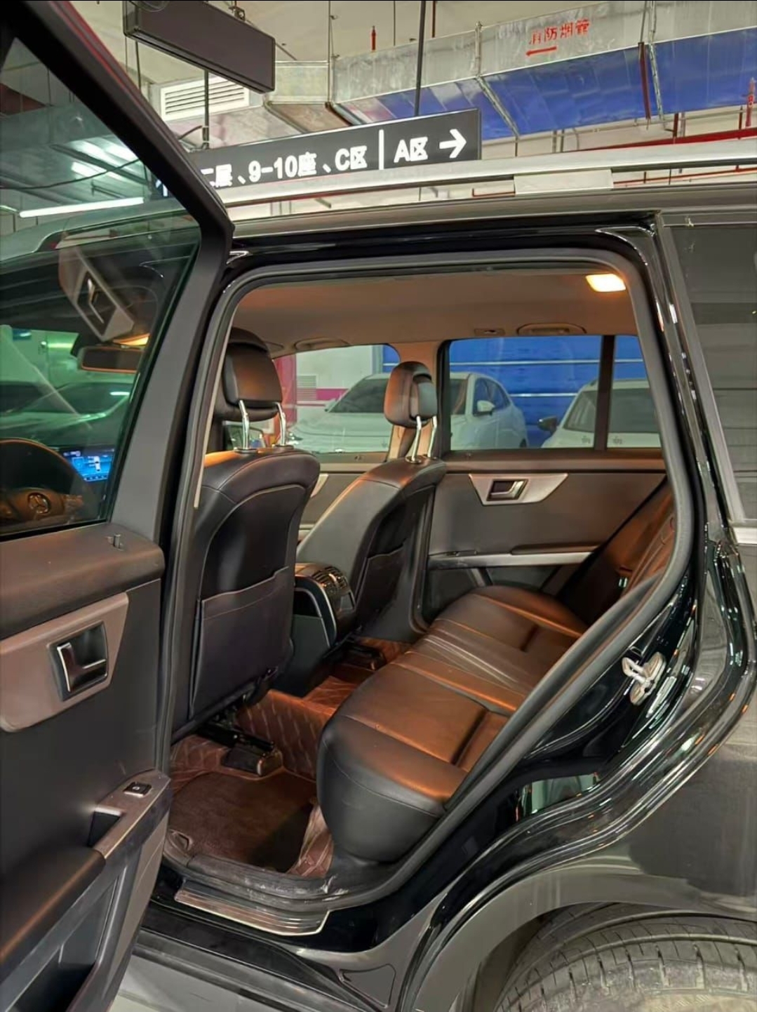 2012 Mercedes-Benz GLK350 (Pre-Order) — photo 5