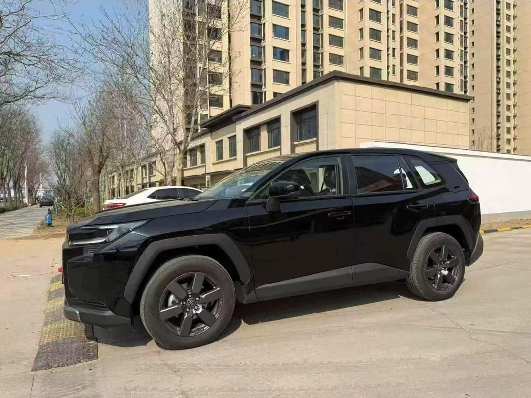 2026 Toyota Rav4 (Pre-Order) — photo 3