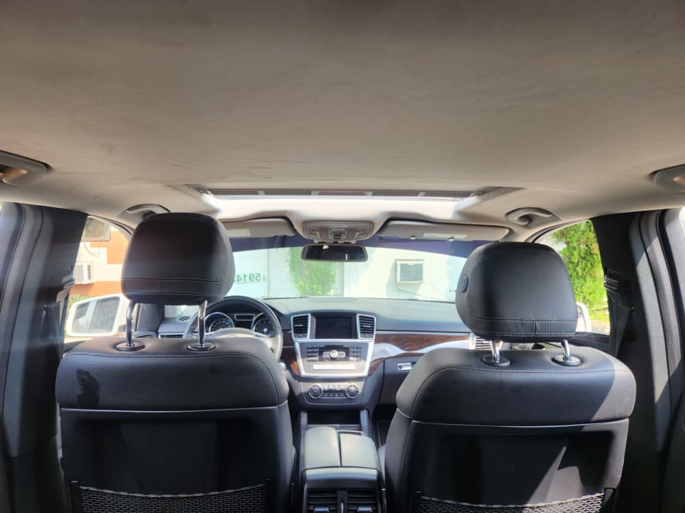 2015 ML350 Premium, very clean and neat — photo 7