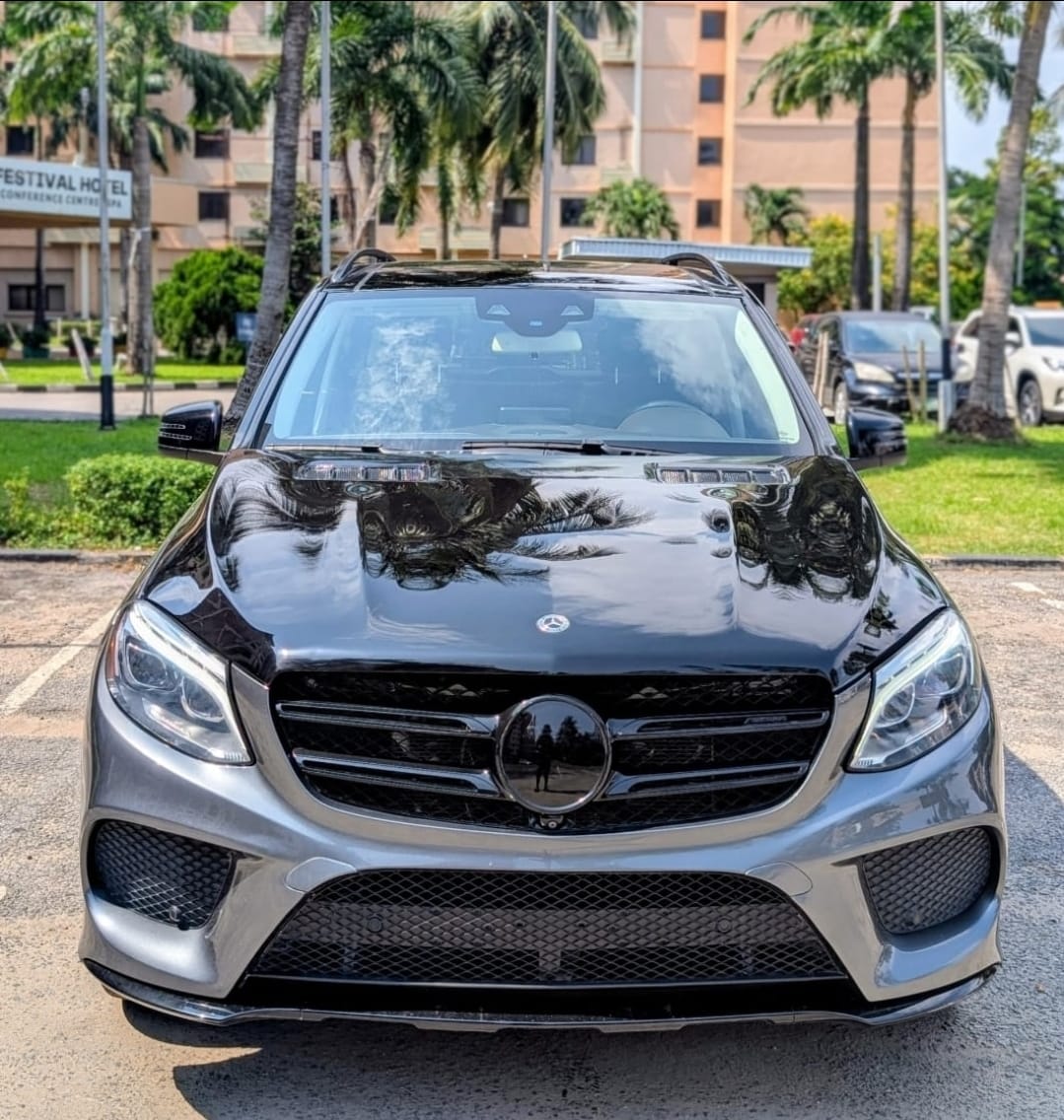 Mercedez Benz AMG GLE43 4MATIC — photo 4