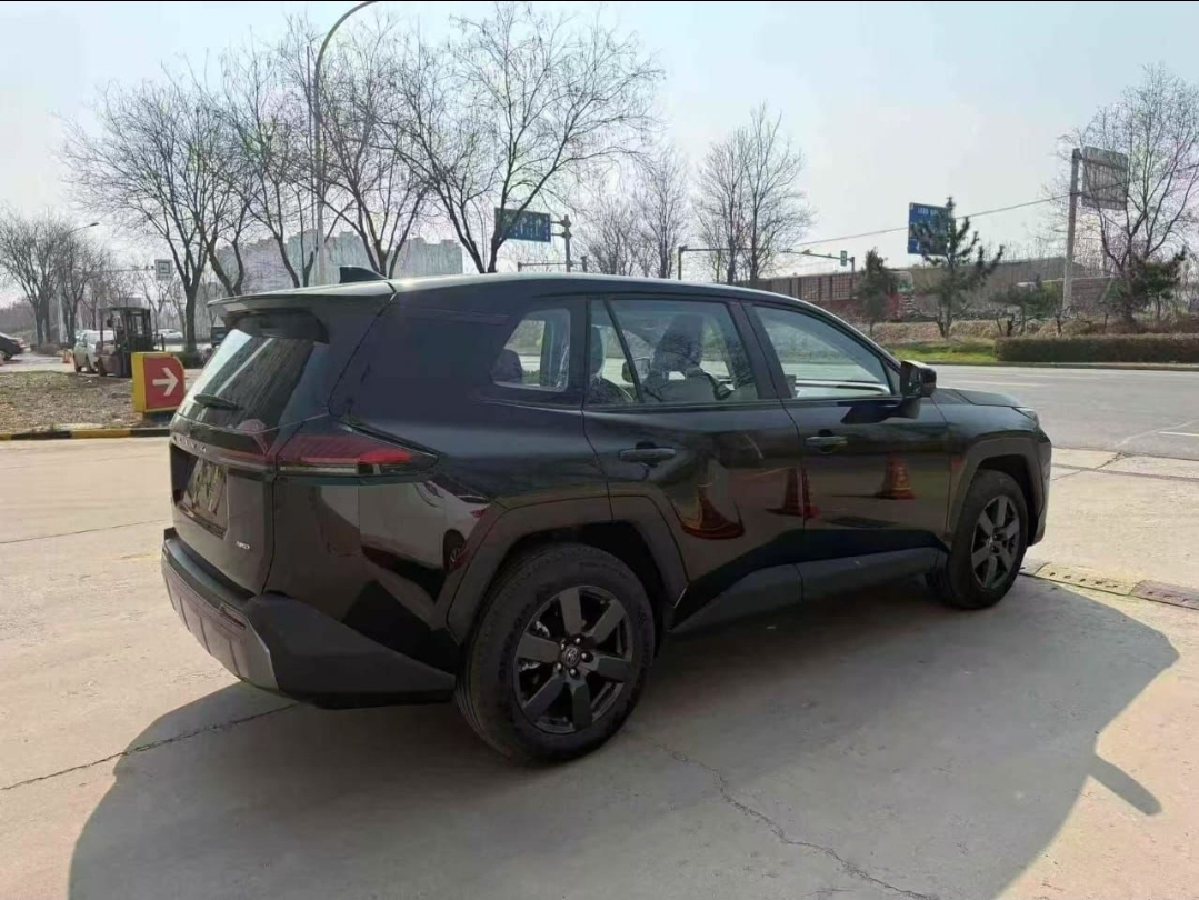 2026 Toyota Rav4 (Pre-Order) — photo 6
