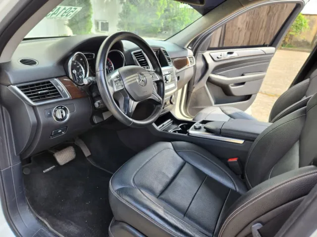 2015 ML350 Premium, very clean and neat