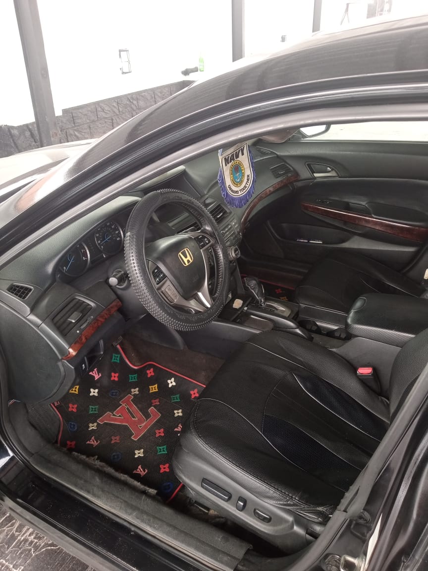 2012 Honda Crosstour Black — photo 6