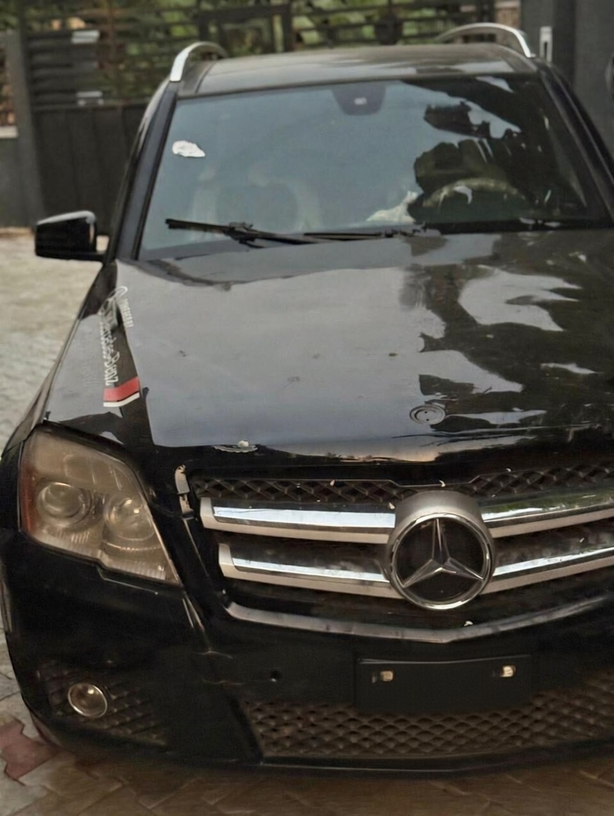 2012 Nigeria Used Mercedes-Benz GLK 350 — photo 3