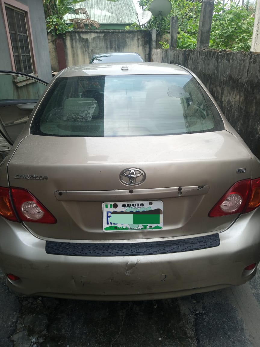 2008 Toyota Corolla LE — photo 2
