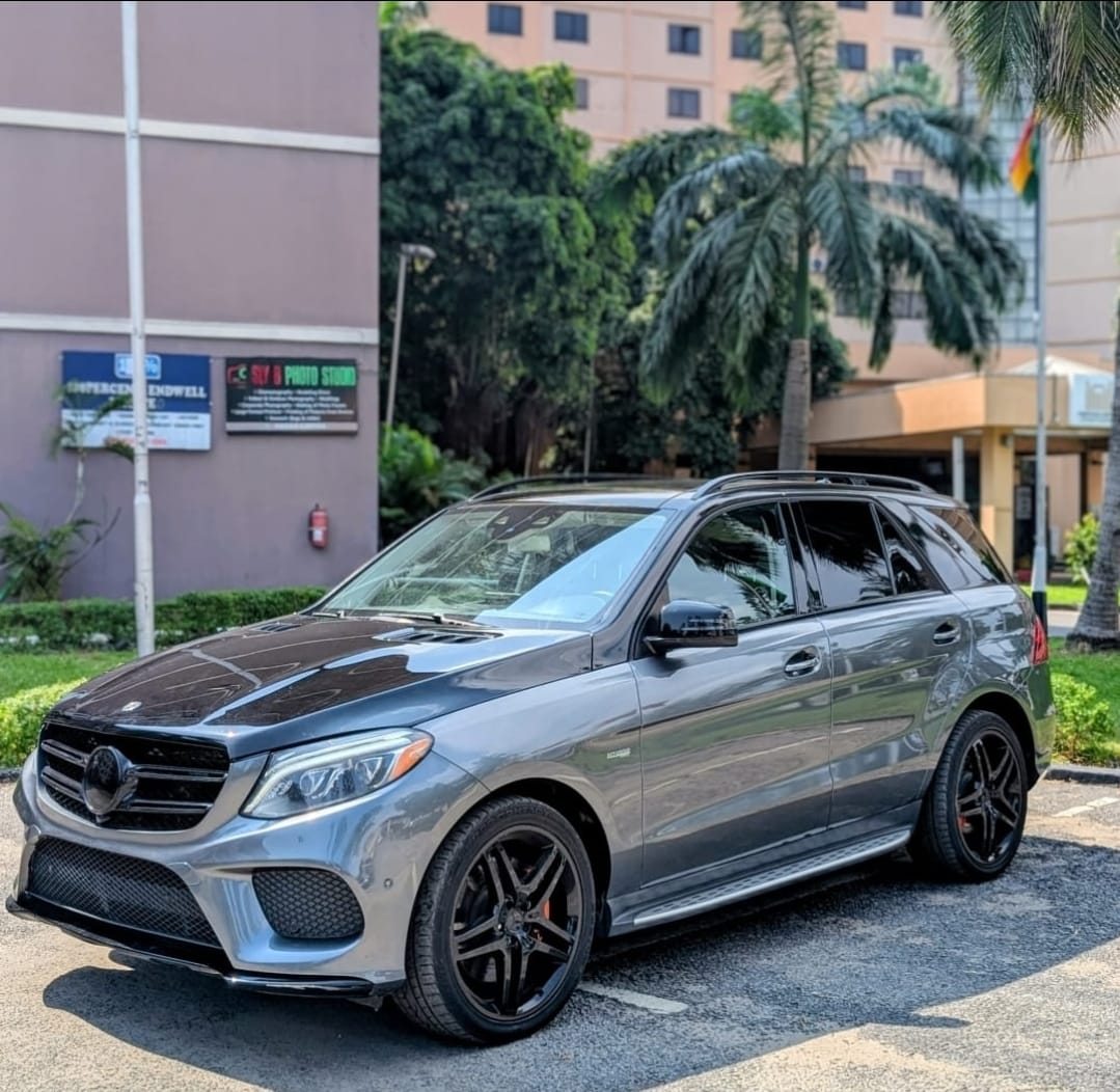 Mercedez Benz AMG GLE43 4MATIC — photo 5