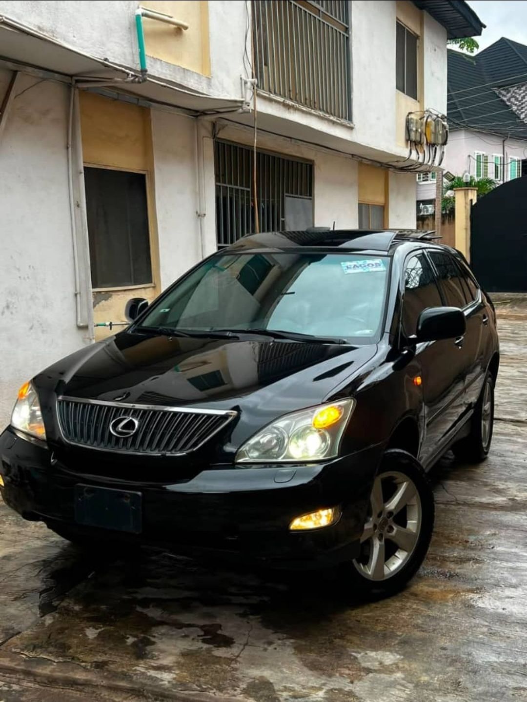 2009 Lexus RX350 — photo 2