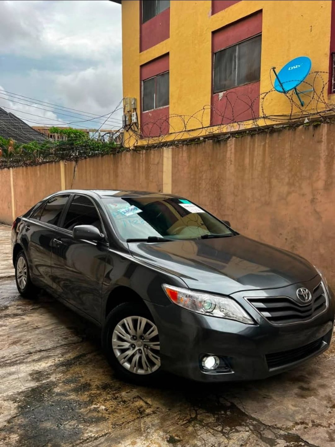 2011 Toyota Camry (Full Option) — photo 5