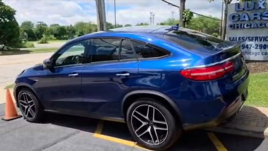 2017 Mercedes-Benz AMG GLE 43 — photo 2