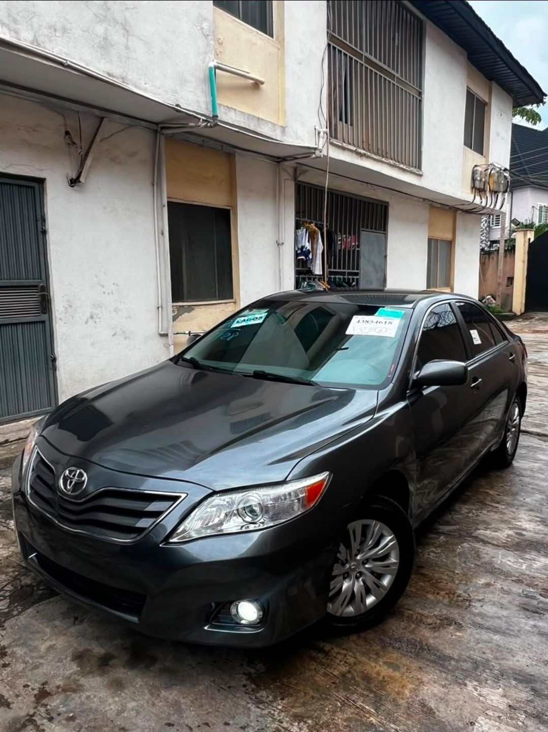 2011 Toyota Camry (Full Option) — photo 1