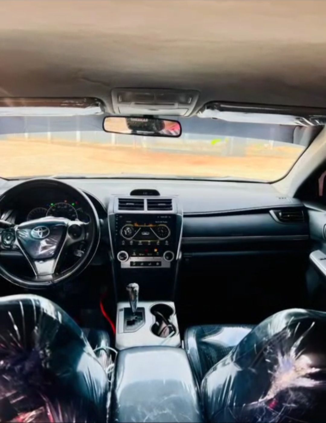 2013 Toyota Camry — photo 2