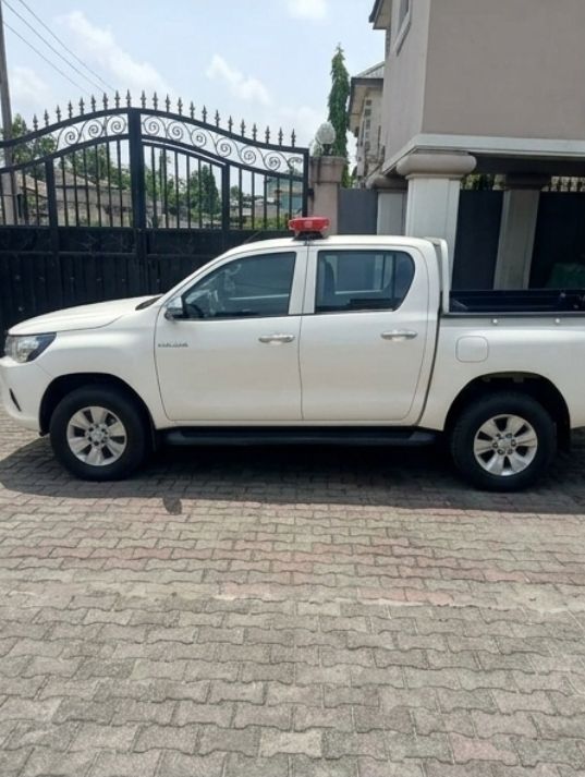 2015 Toyota Hilux