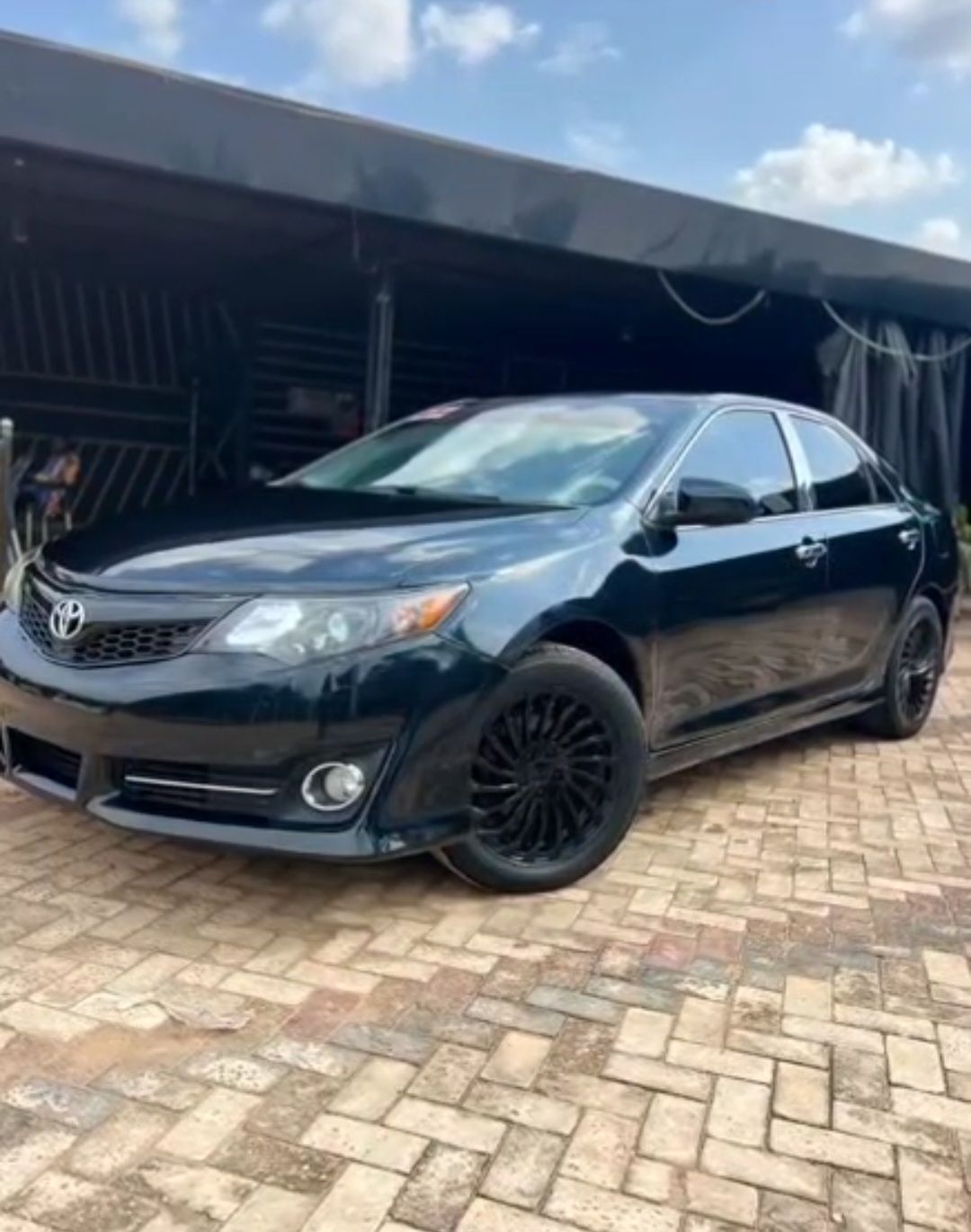2013 Toyota Camry — photo 1