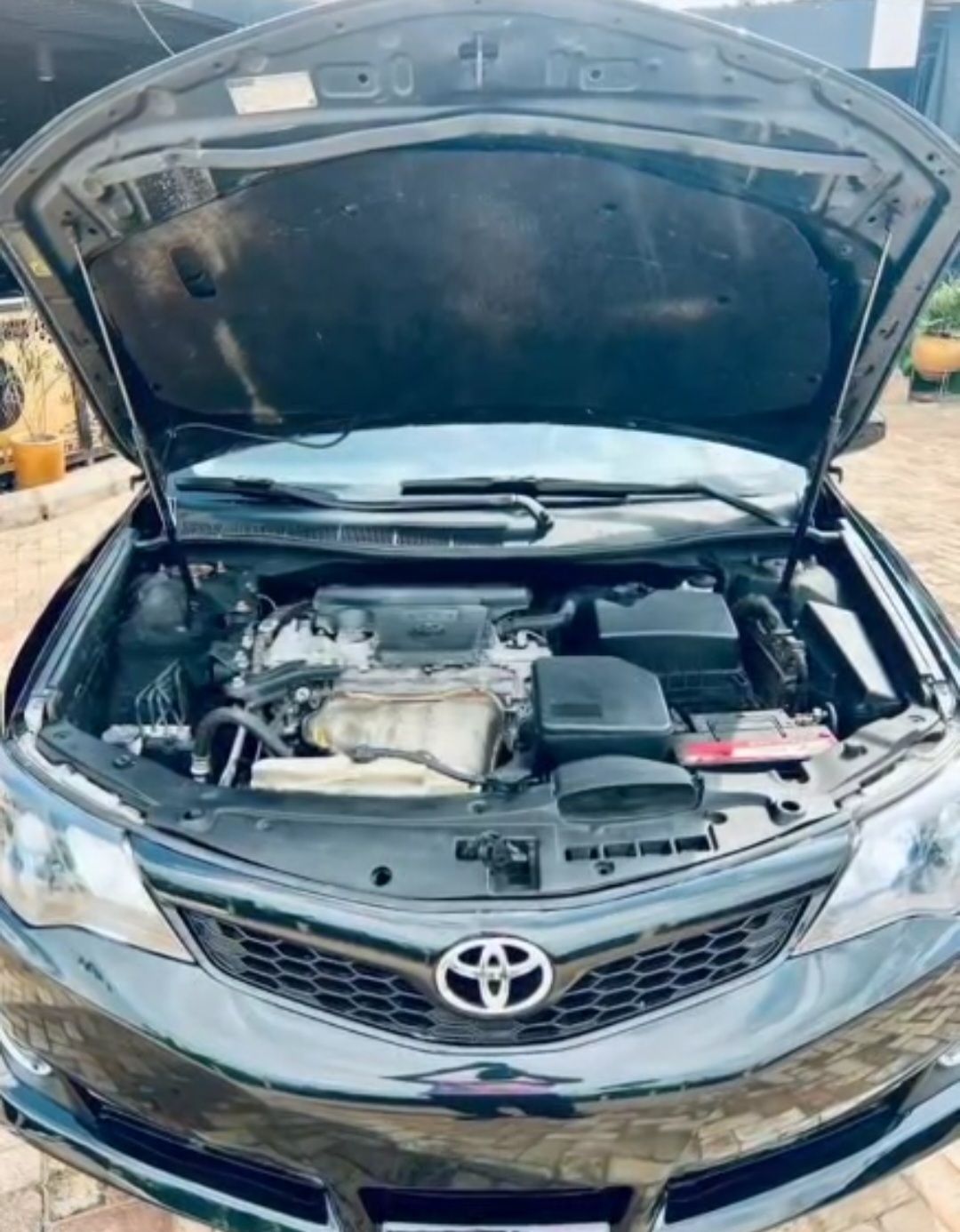 2013 Toyota Camry — photo 3