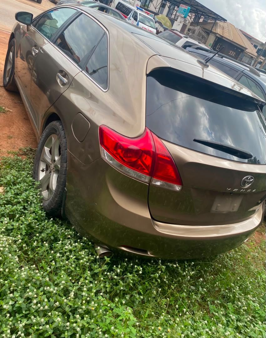 2010 Toyota Venza — photo 5