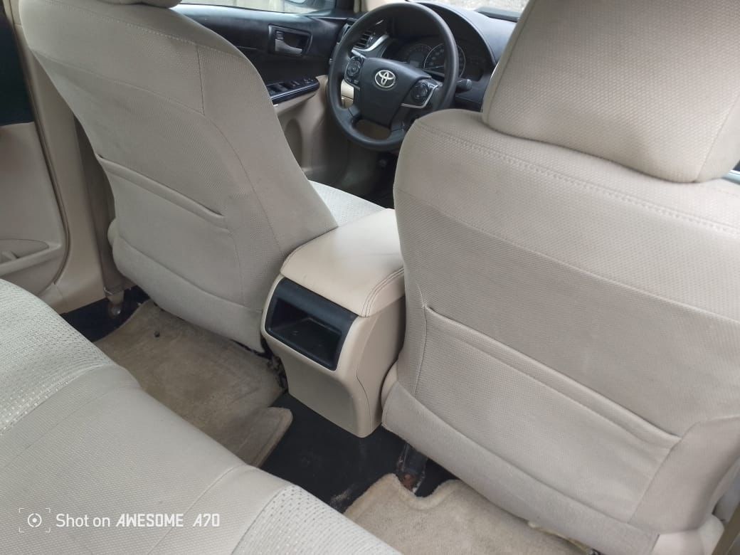 2014 Toyota Camry — photo 5