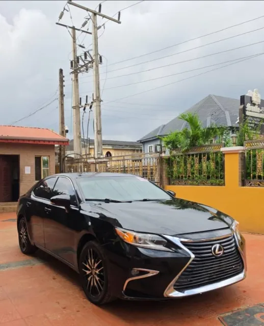 2014 Lexus ES350 (Registered)