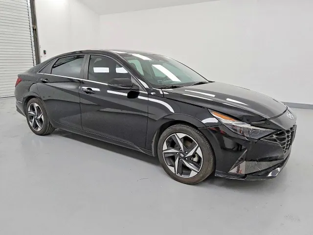 2023 Hyundai Elantra (Pre-Order)