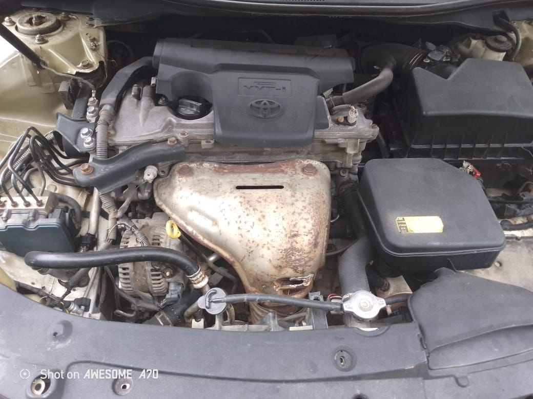 2014 Toyota Camry — photo 6