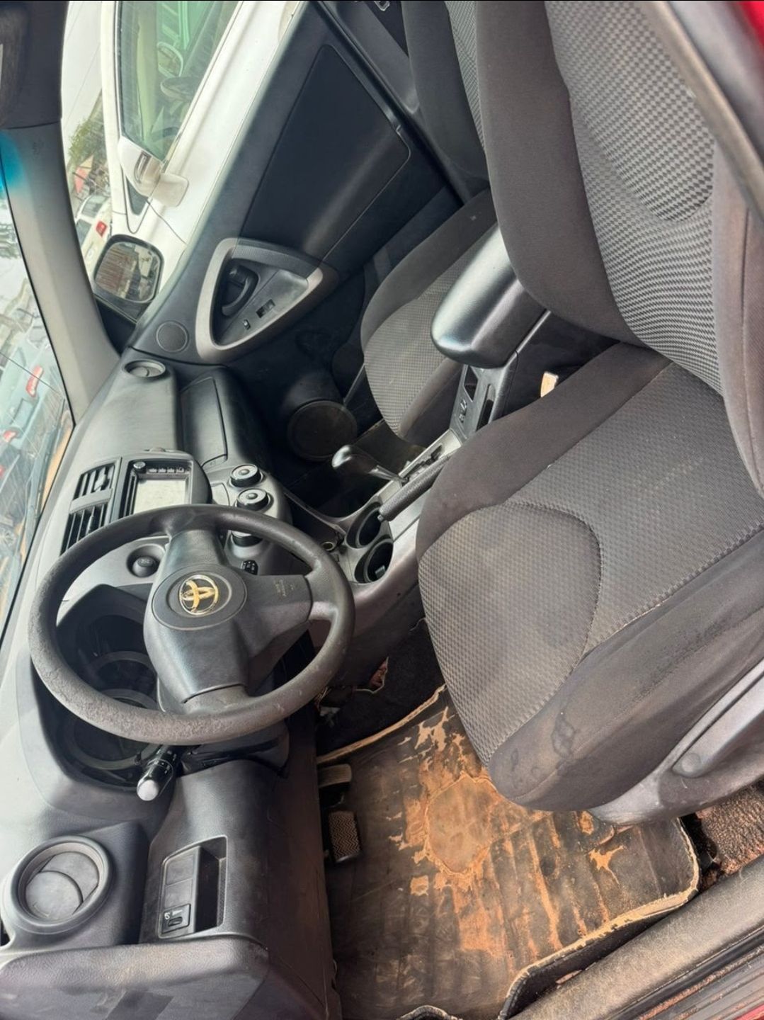 2008 Toyota RAV4 — photo 3