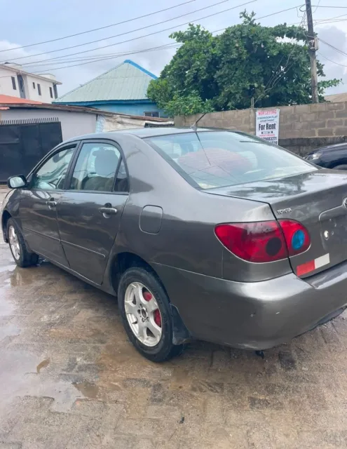 2004 Toyota Corolla
