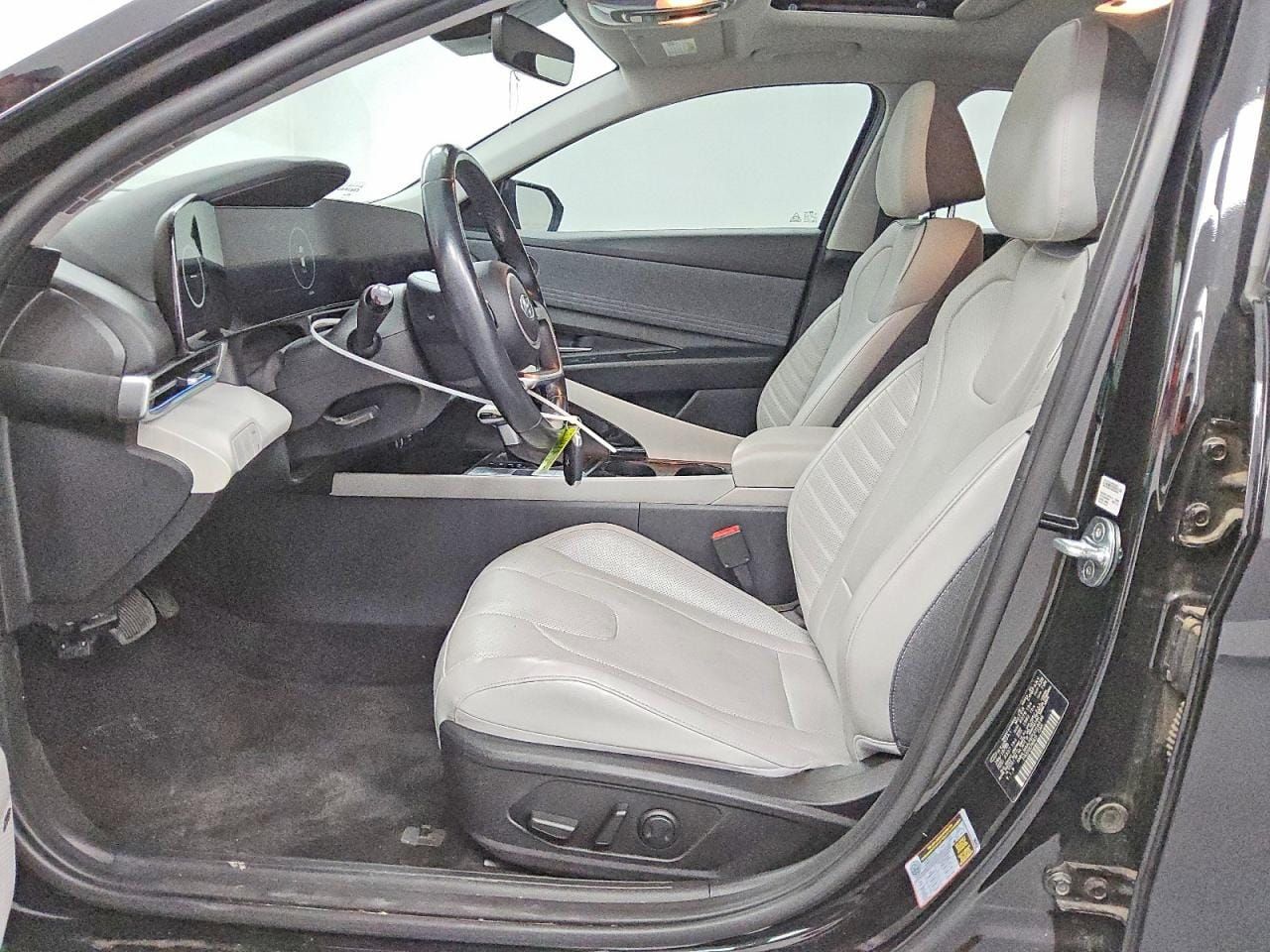 2023 Hyundai Elantra (Pre-Order) — photo 6