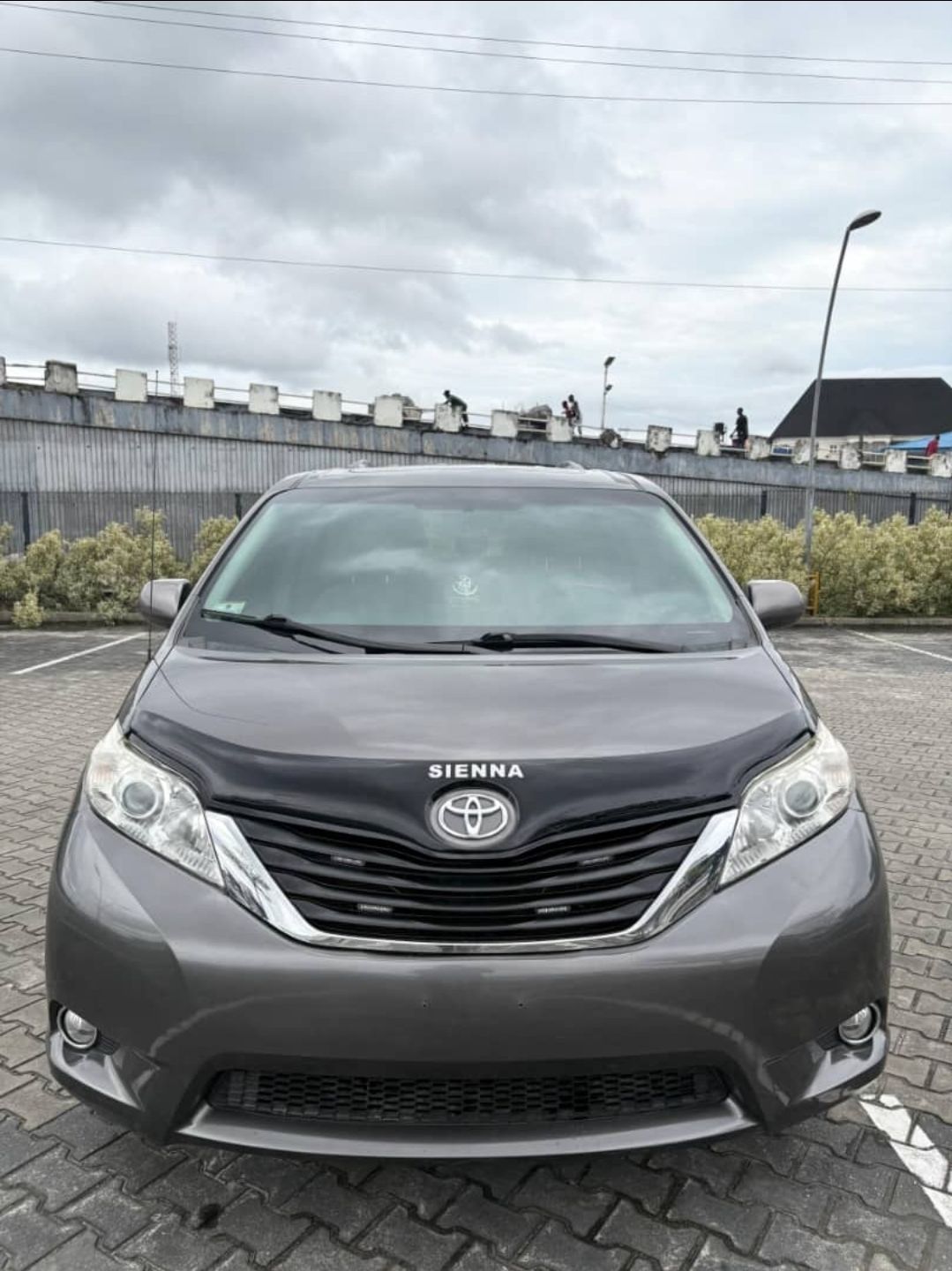 2013 Toyota Seinna — photo 1