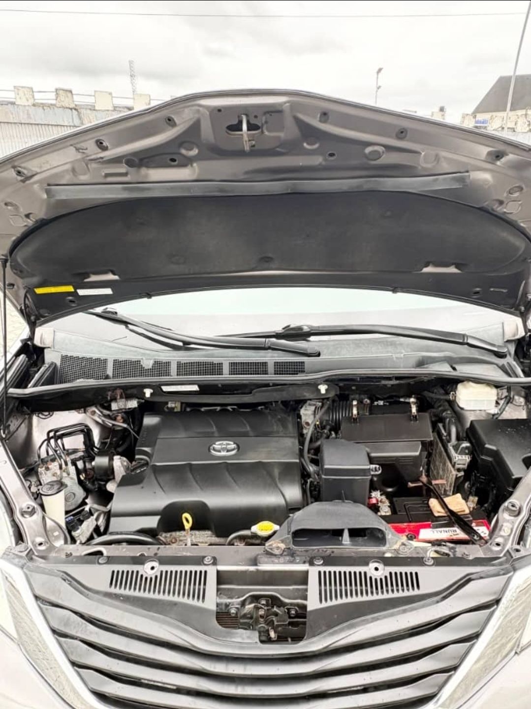 2013 Toyota Seinna — photo 5