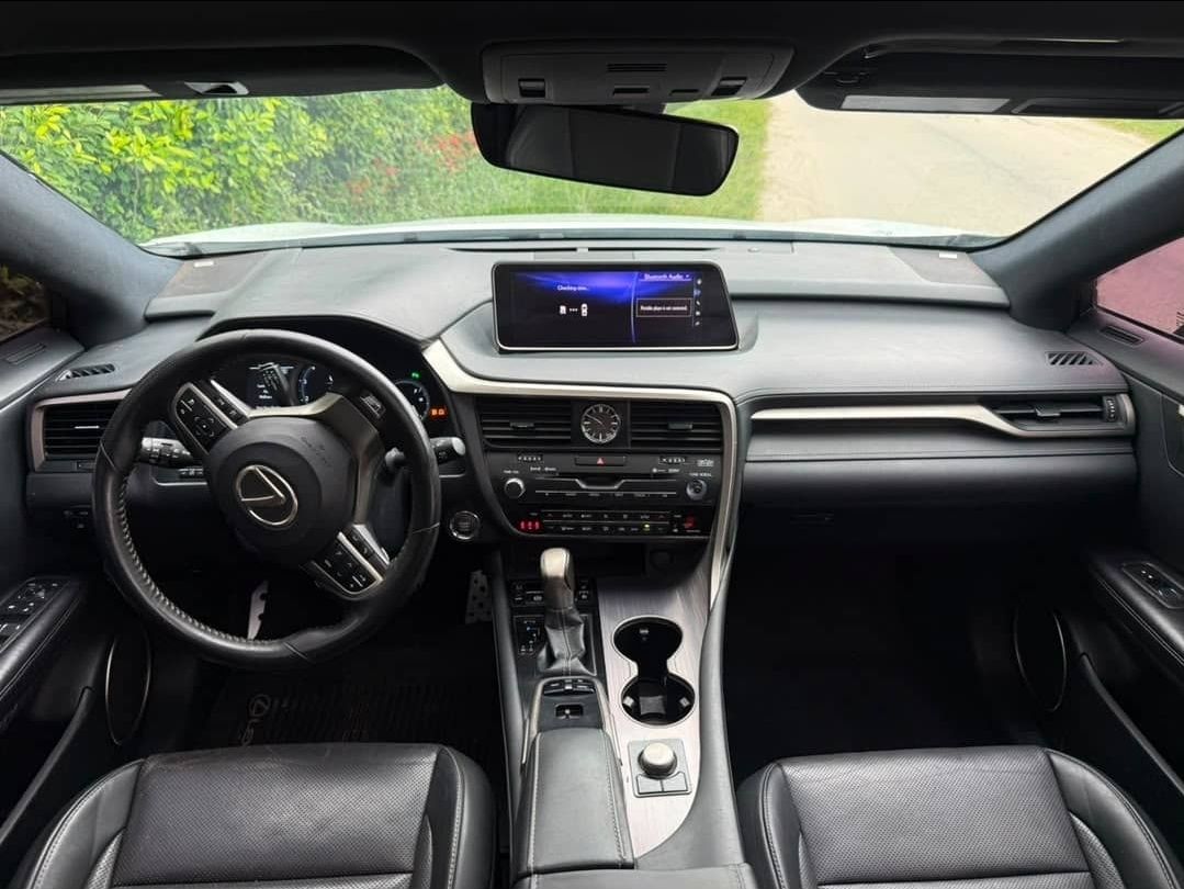 2017 Lexus Rx350 — photo 2
