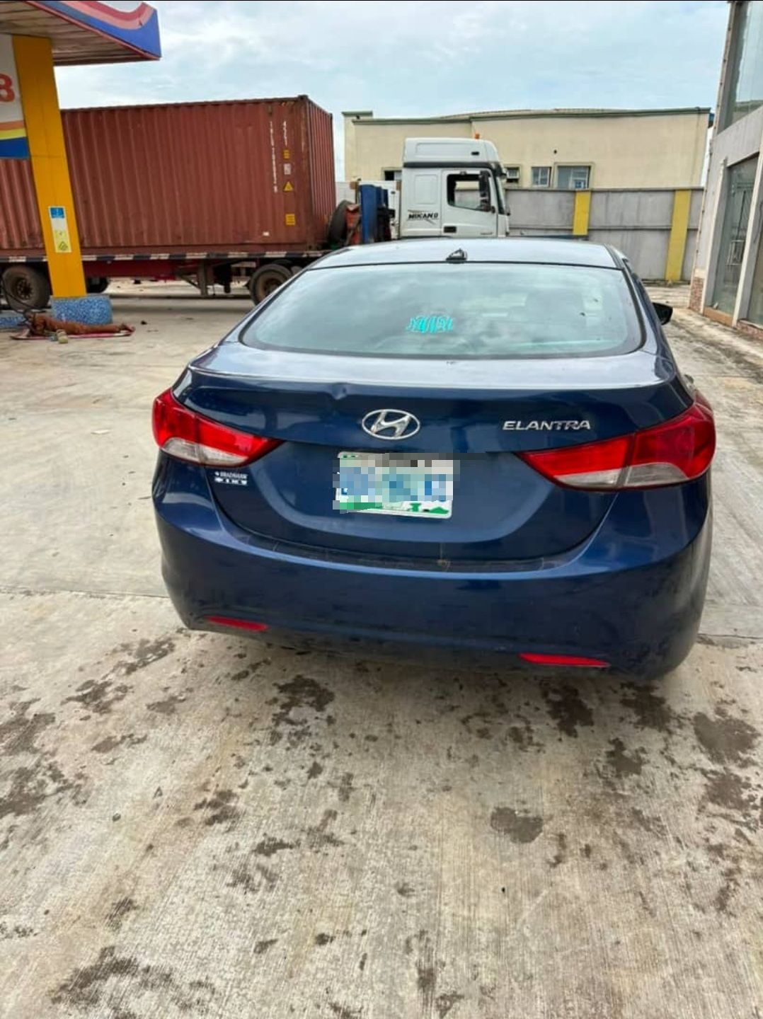 2013 Hyundai Elantra — photo 2